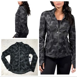 NWT Yogalicious Lux Green Camo Jacket (L)